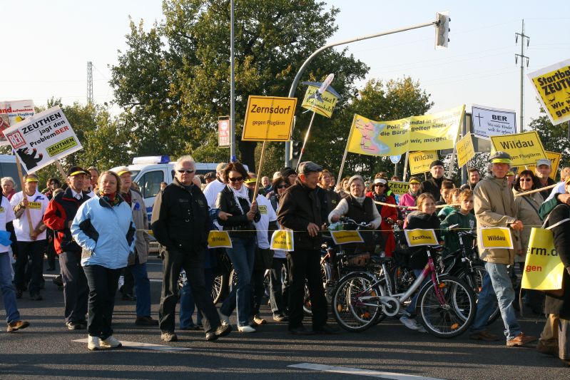 Nachtflugverbot fordern f�r die Zukunft von Schulzendorf Eichwalde Schm�ckwitz